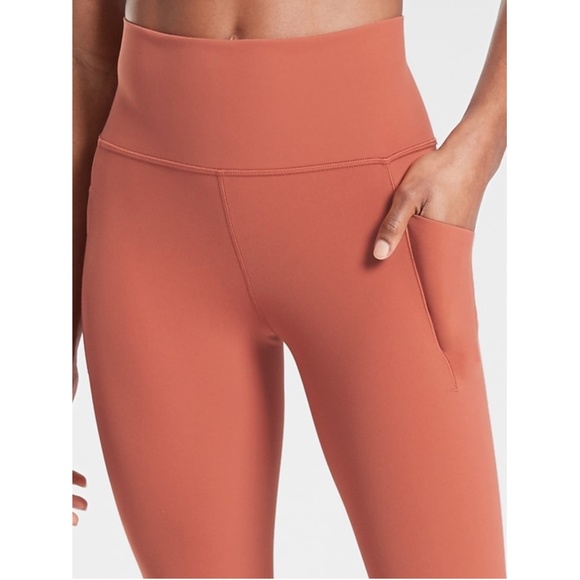 NWT Athleta Salutation Stash Pocket II Capri Black - Picture 8 of 9